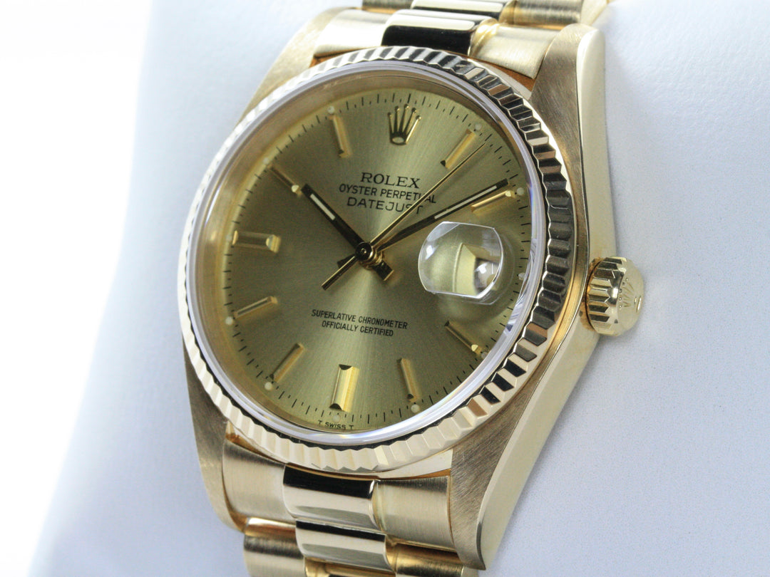 Rolex Datejust 36 mm 18k Gold Mint Referenz 16018