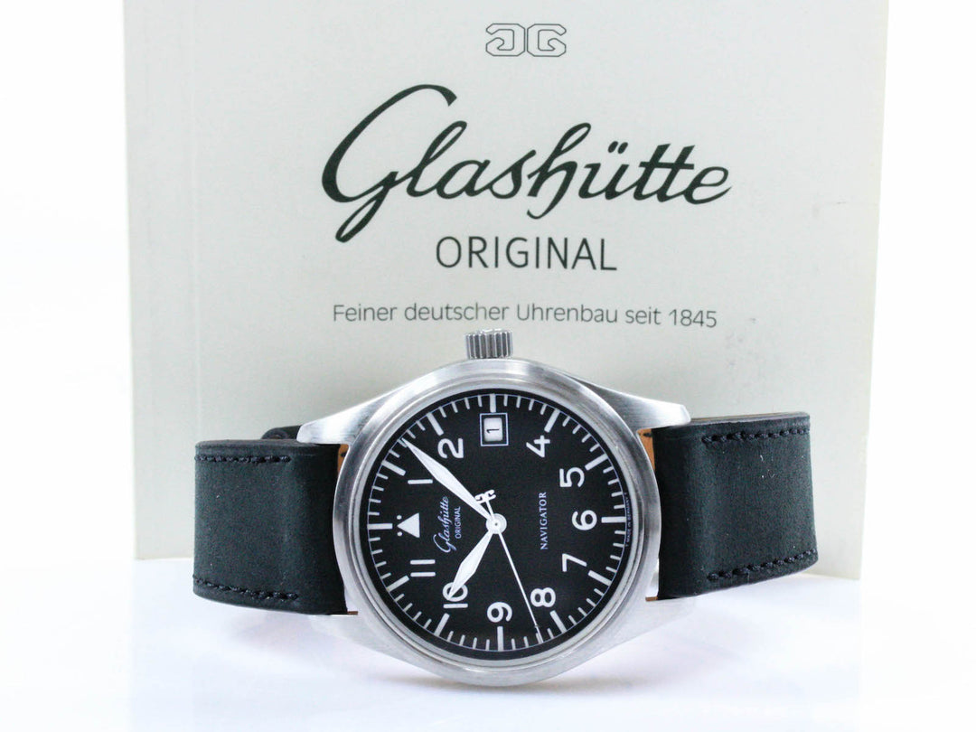 1-10-33-07-04_Glashütte_Original_Navigator_36mm_Aut._06XX_1997_Papiere_0