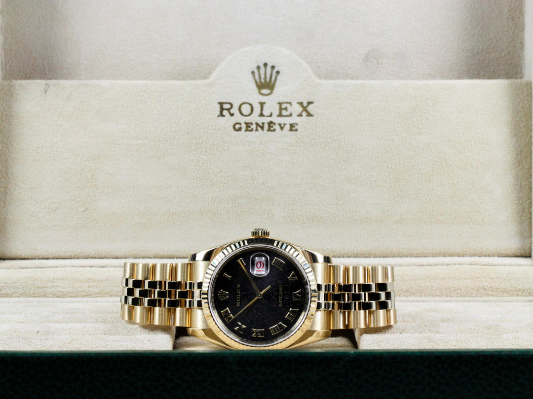 116238_RLX_Datejust_18k_Gold_Jubileeband_F-Serie_Black_Dial_0-2-scaled-1.jpg