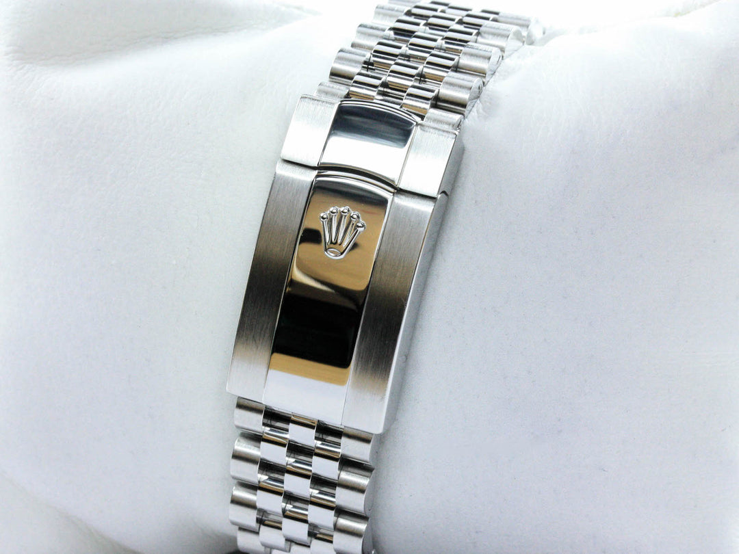 126234_RLX_Datejust_18k_WGold_Bezel_Blue_ZB_Jubilee_Serial_57Y8WXXX_Year_2020_LC100_4