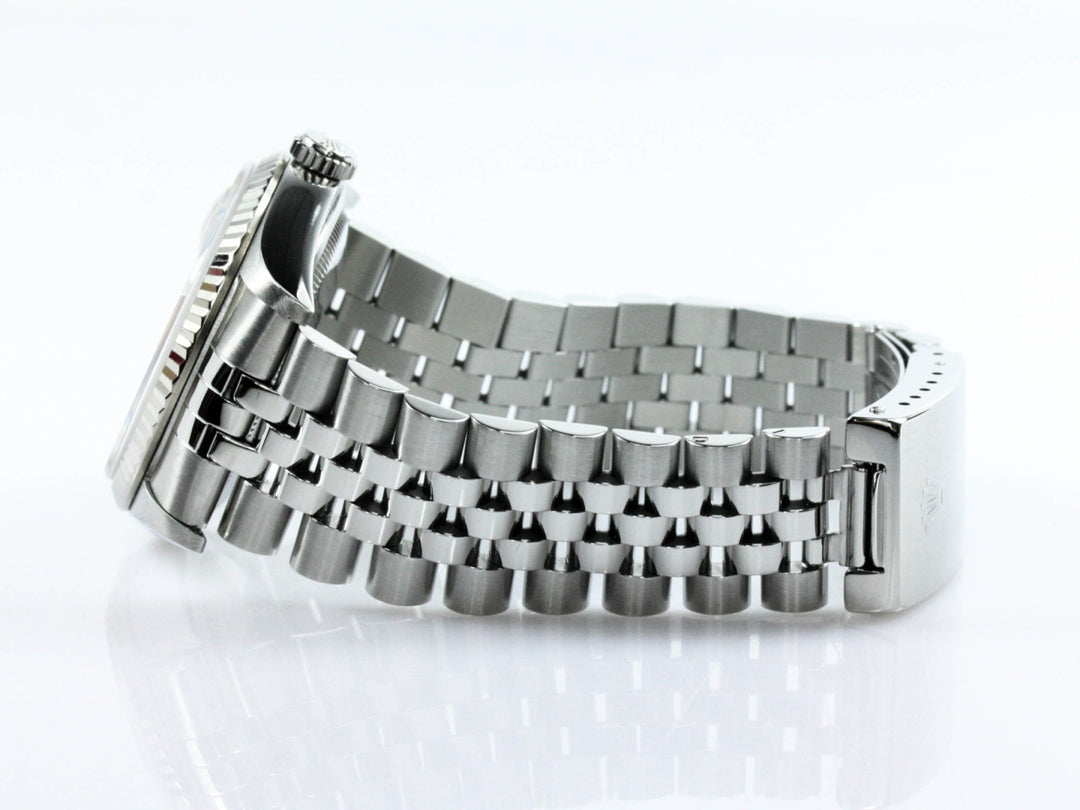 16234_RLX_Datejust_Champagne_Roman_Dial_Jubilee_W-Serie_10-scaled