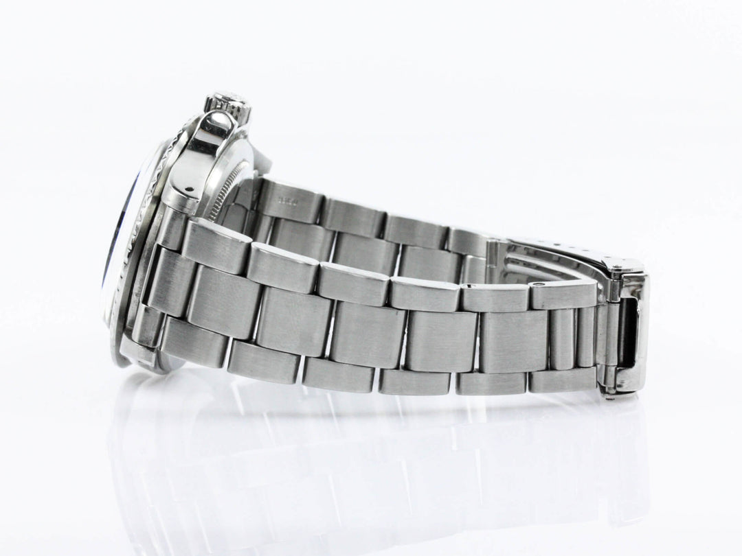 1680_RLX_Submariner_Date_Stahl_Oyster_9-scaled-1.jpg