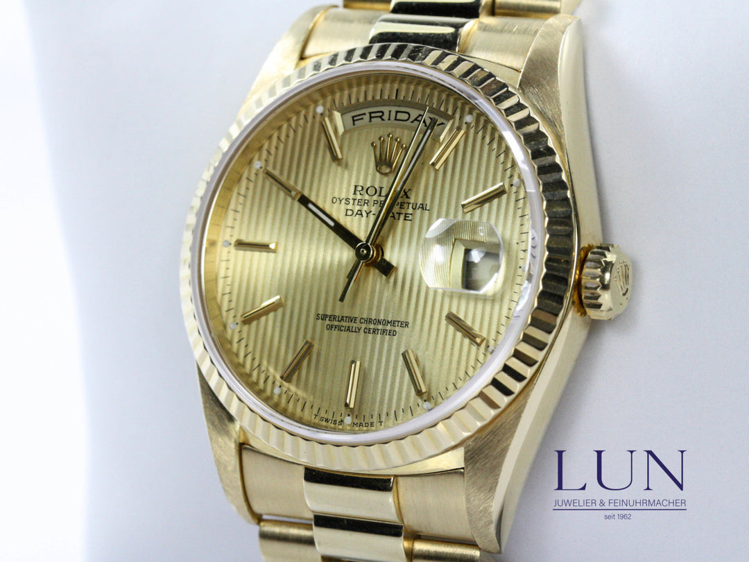 18238_RLX_Day-Date_18k_Band_Gold_2-scaled