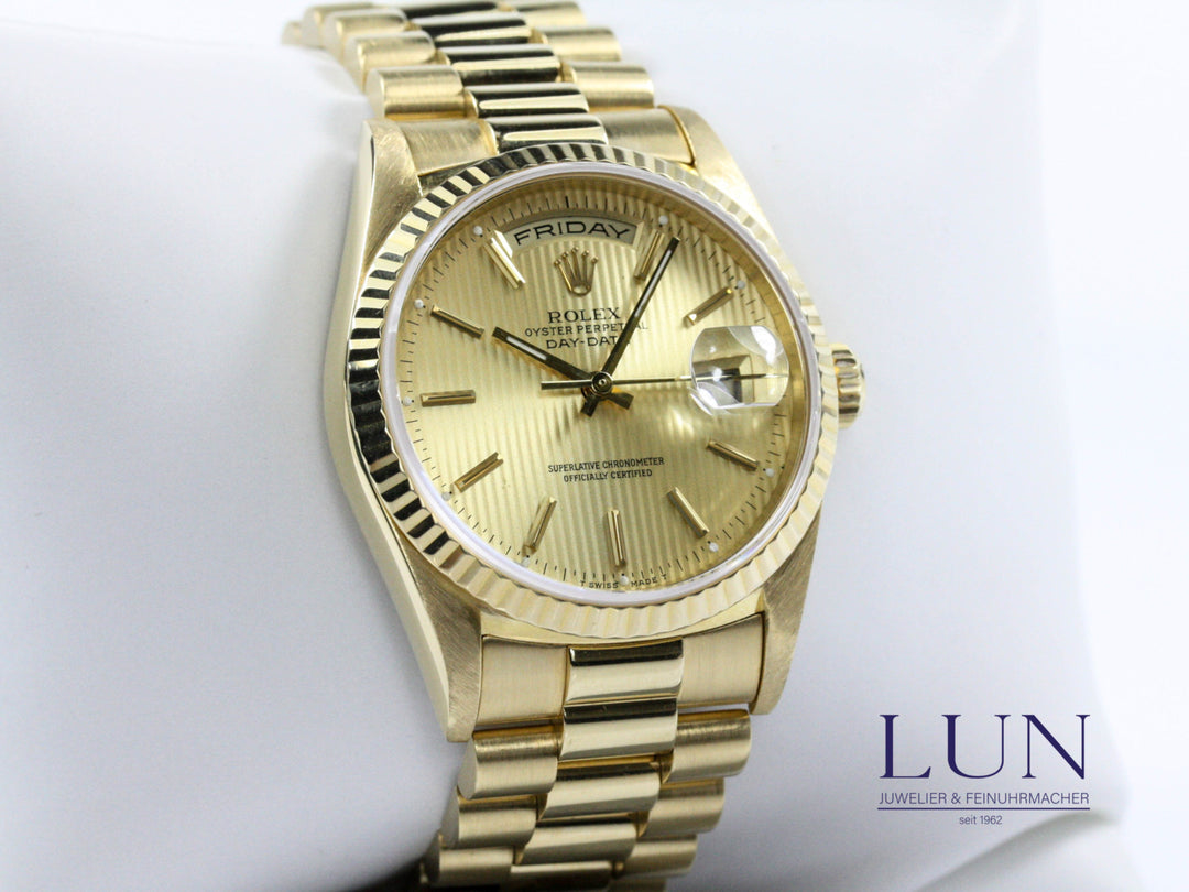 18238_RLX_Day-Date_18k_Band_Gold_6-scaled
