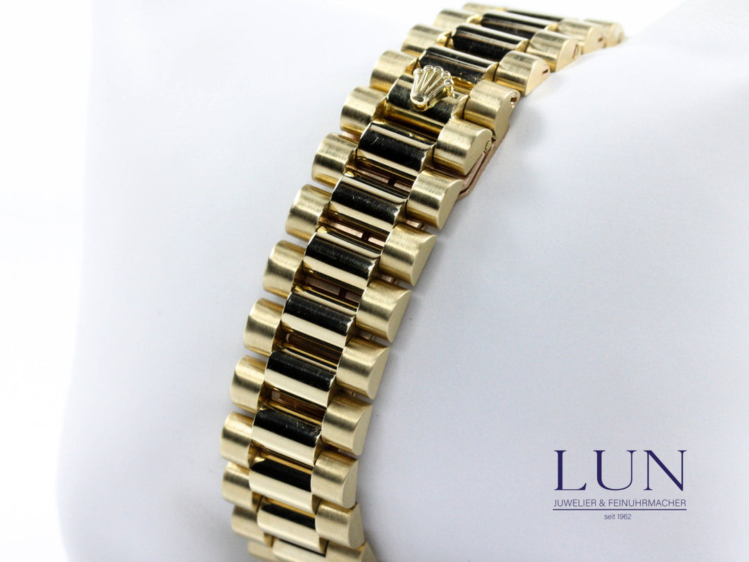 18238_RLX_Day-Date_18k_Band_Gold_7-scaled
