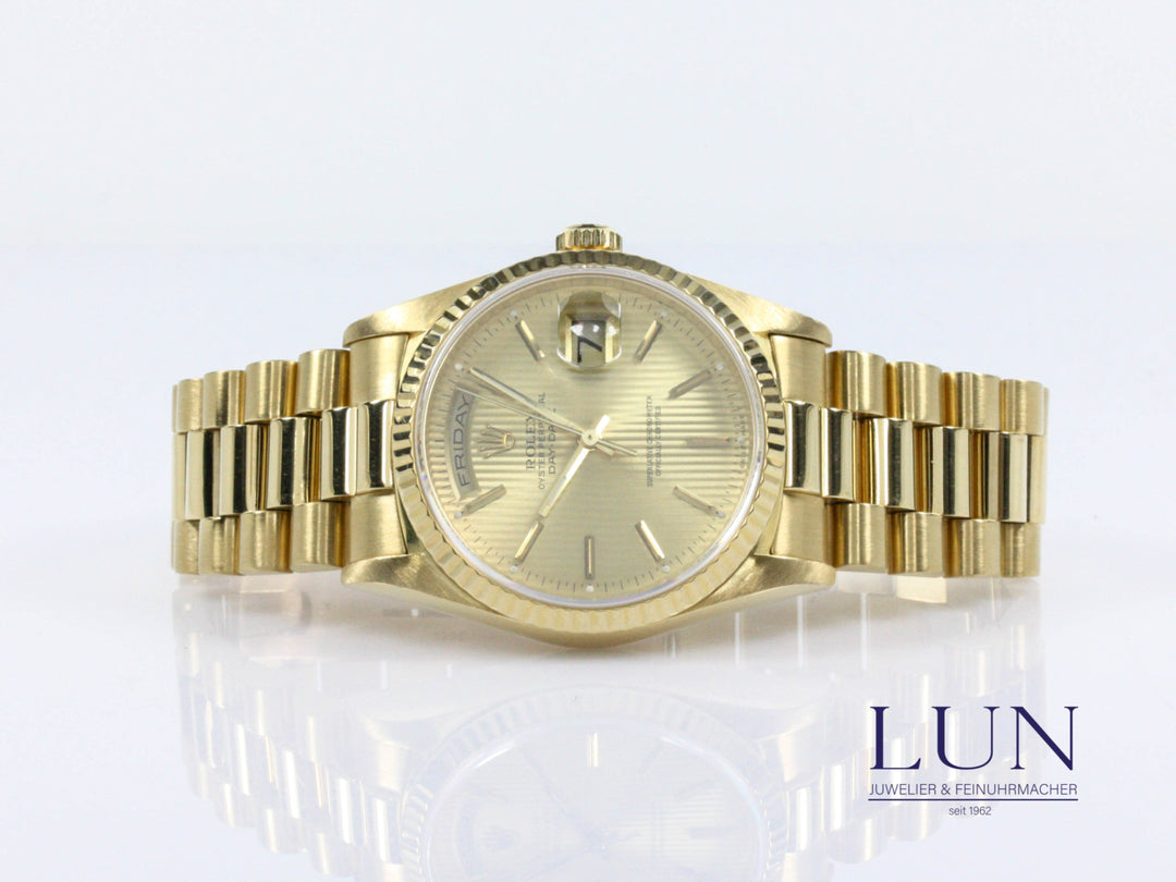 18238_RLX_Day-Date_18k_Band_Gold_8-scaled