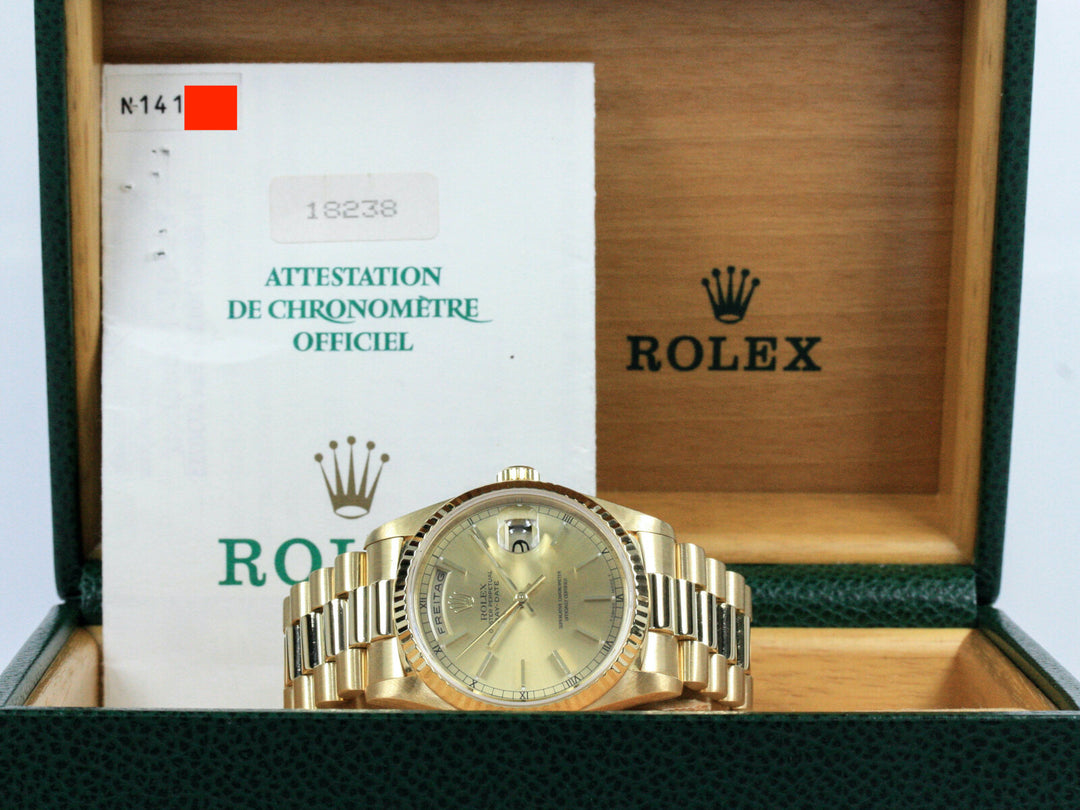 18238_RLX_Day-Date_36mm_18k_GGold_Goldenes_ZB_LC100_N141XXX_1994_FSet_0