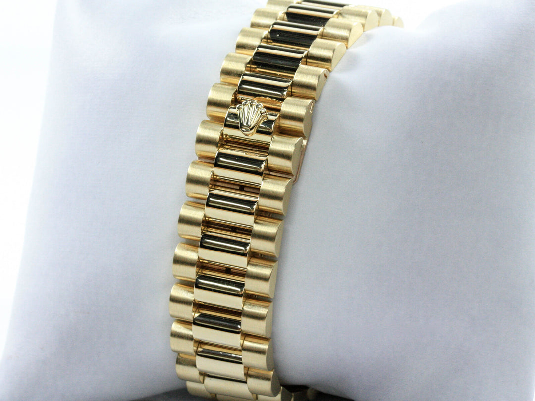 18238_RLX_Day-Date_36mm_18k_GGold_Goldenes_ZB_LC100_N141XXX_1994_FSet_7