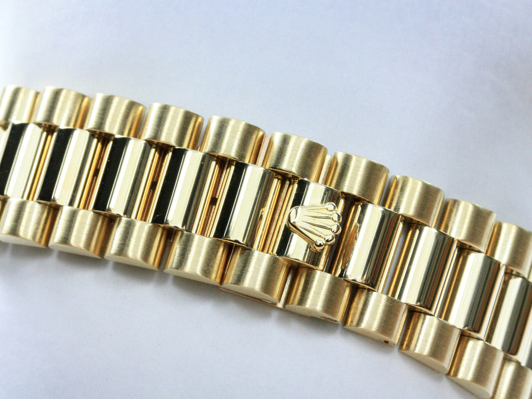 18238_RLX_Day-Date_36mm_18k_GGold_Goldenes_ZB_LC100_N141XXX_1994_FSet_8
