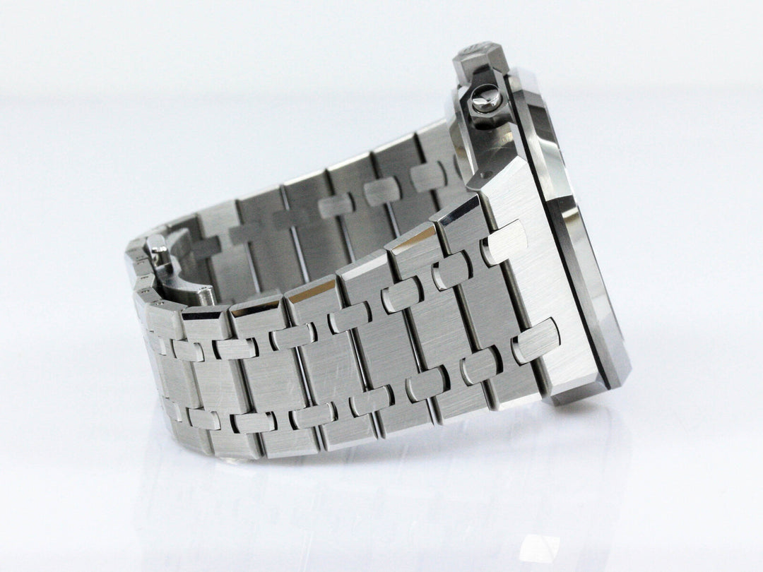 26240ST.OO.1320ST.03_AP_Royal_Oak_Chronograph_50th_Anniversary_41mm_2023_FSet_12