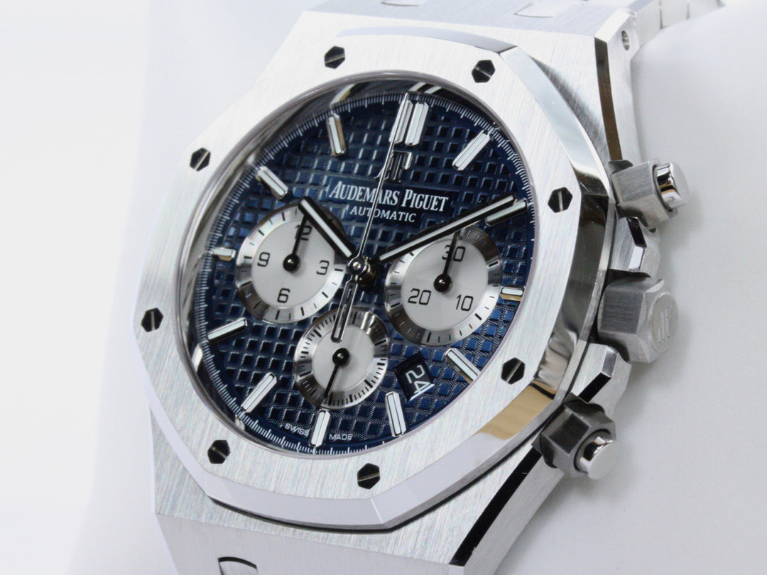 26331ST.OO_.1220ST.01_Audemars_Piguet_Royal_Oak_Chronograph_Blue_ZB_2020_2-scaled