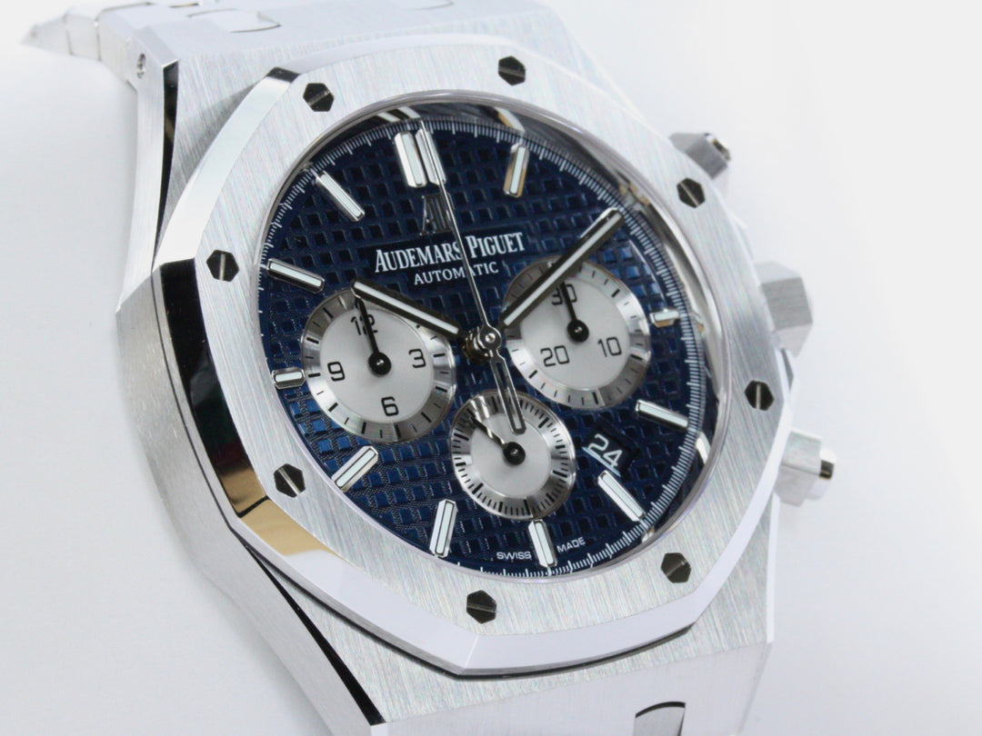 26331ST.OO_.1220ST.01_Audemars_Piguet_Royal_Oak_Chronograph_Blue_ZB_2020_3-scaled