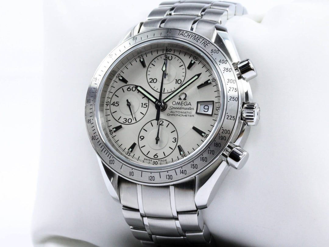 32113000_OMA_Speedmaster_Date_Silver_Dial_FSet_5-scaled-1.jpg