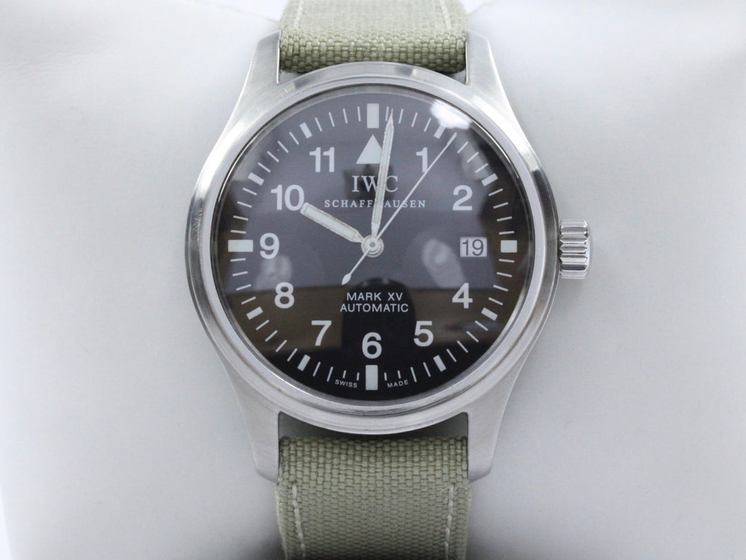 3253_IWC_Fliegeruhr_MarkXV_Black_Dial_4-scaled-1.jpeg