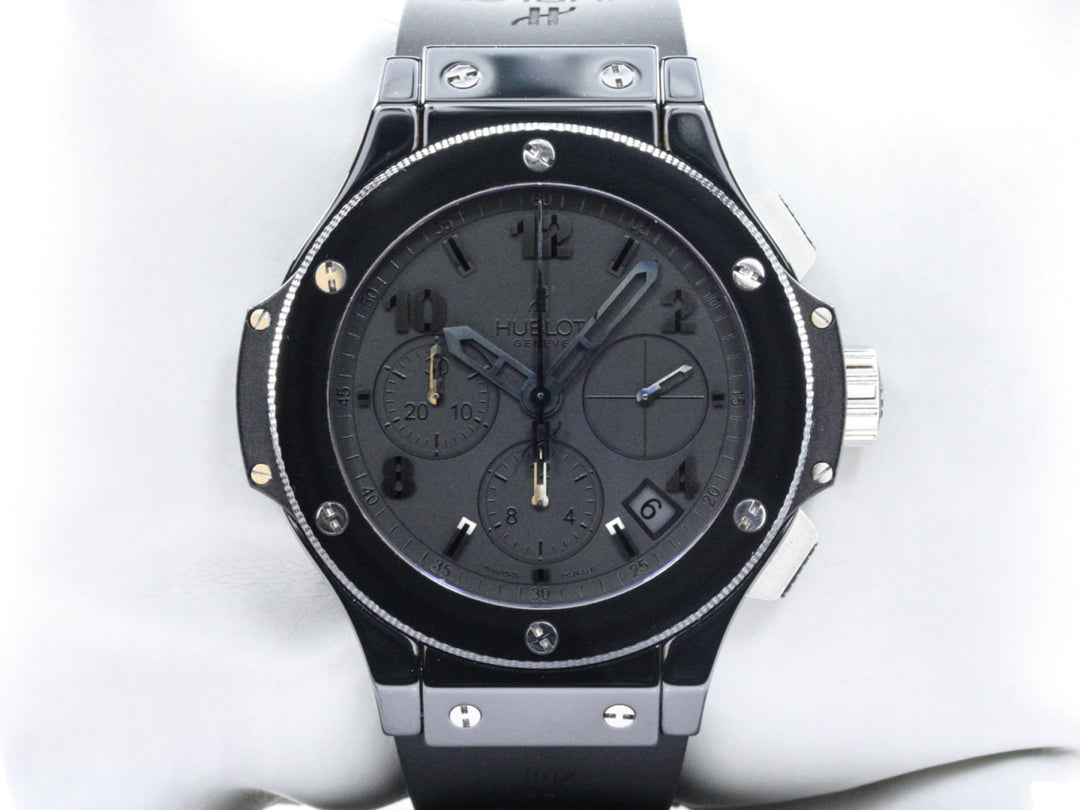 341.CX_.134.RX_Hublot_Big_Bang_Ceramic_Limited_Kautschuk_2008_FSet_4-scaled