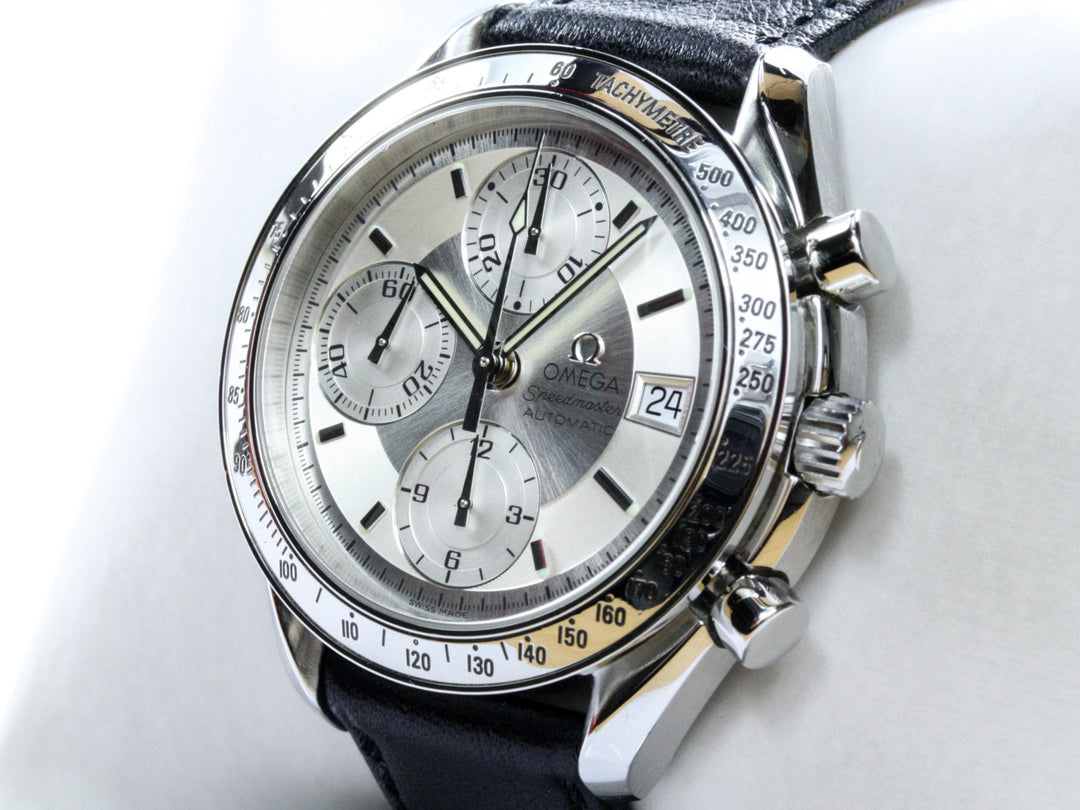 35133000_Omega_Speedmaster_Date_Silver_ZB_Lederband_2-scaled