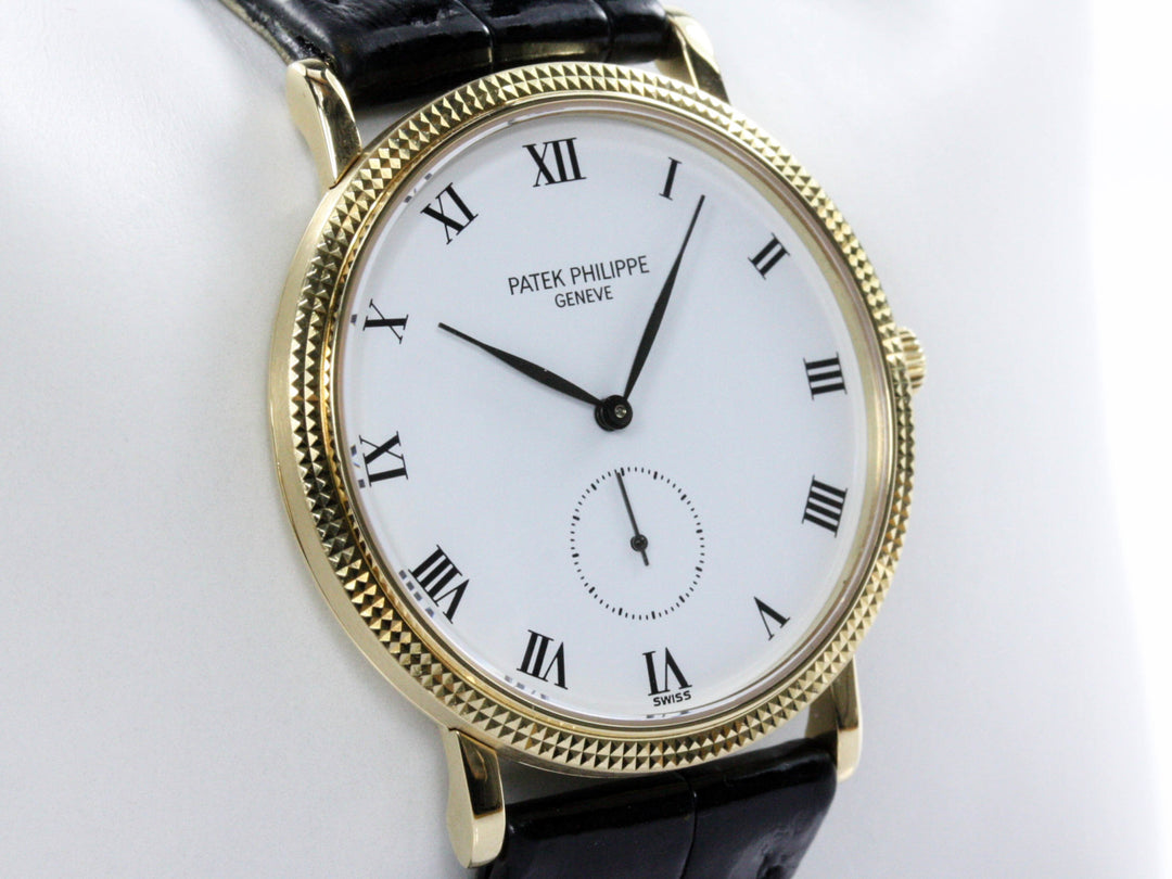 3919_Patek_Calatrava_18k_Clous_de_Paris_3-scaled