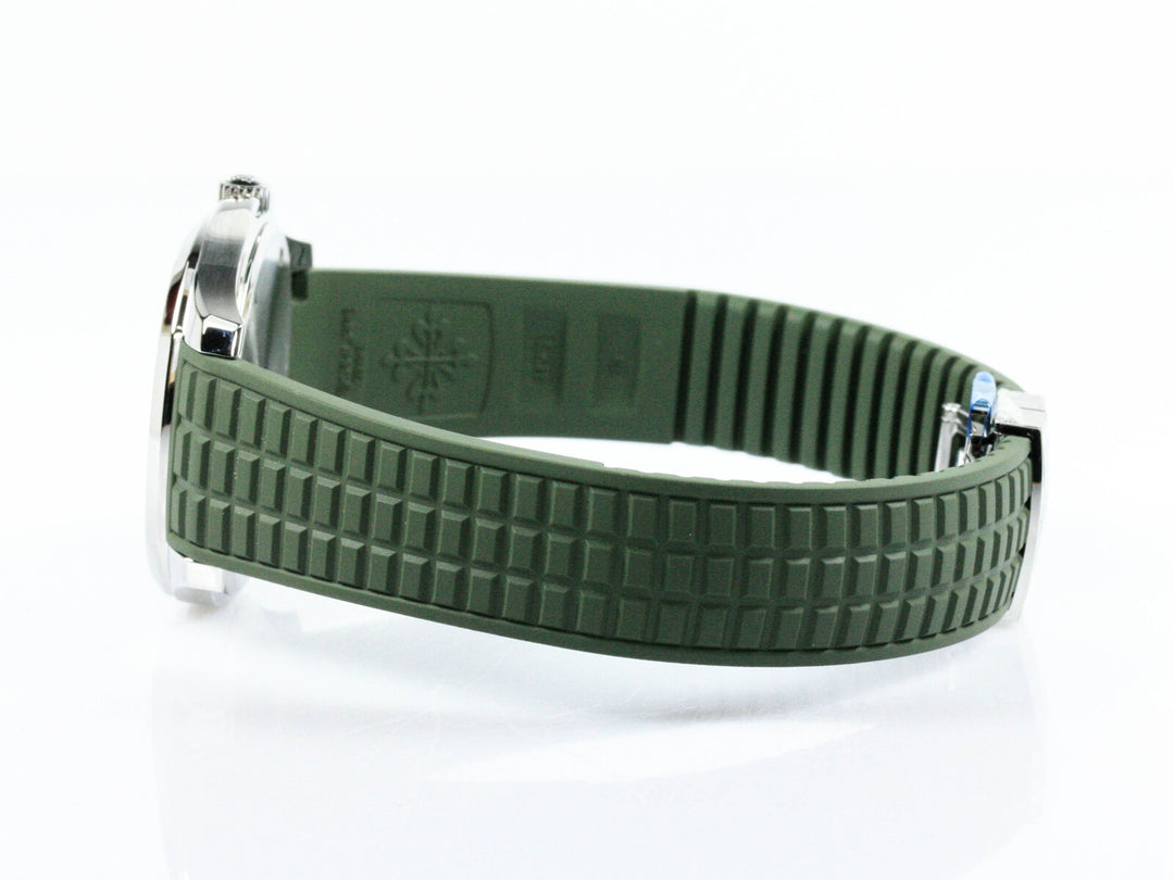 5267:200A-011_Patek_Aquanaut_Luce_Diamond_Bezel_FSet_2023_10