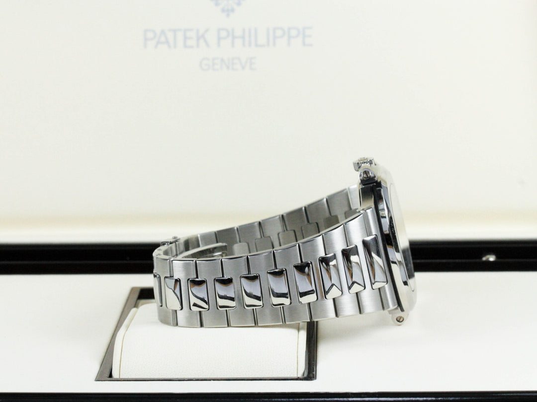 5712:1A-001_Patek_Philippe_Nautilus_Stahl_Automatic_Serial_5997XXX:6150XXX_Fullset_11a