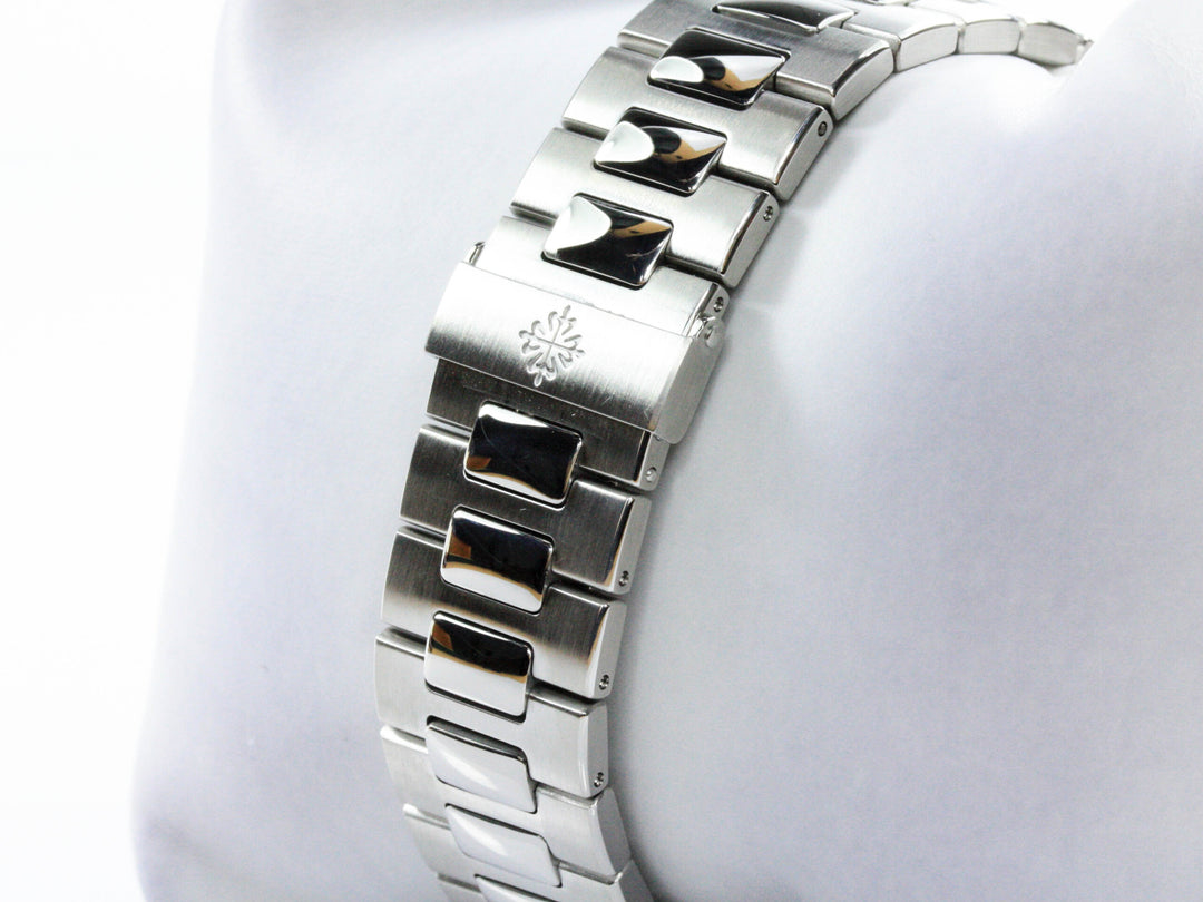 5712:1A-001_Patek_Philippe_Nautilus_Stahl_Automatic_Serial_5997XXX:6150XXX_Fullset_7