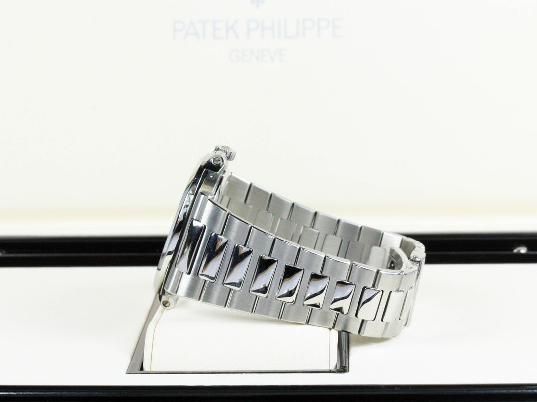 5712:1A-001_Patek_Philippe_Nautilus_Stahl_Automatic_Serial_5997XXX:6150XXX_Fullset_9a