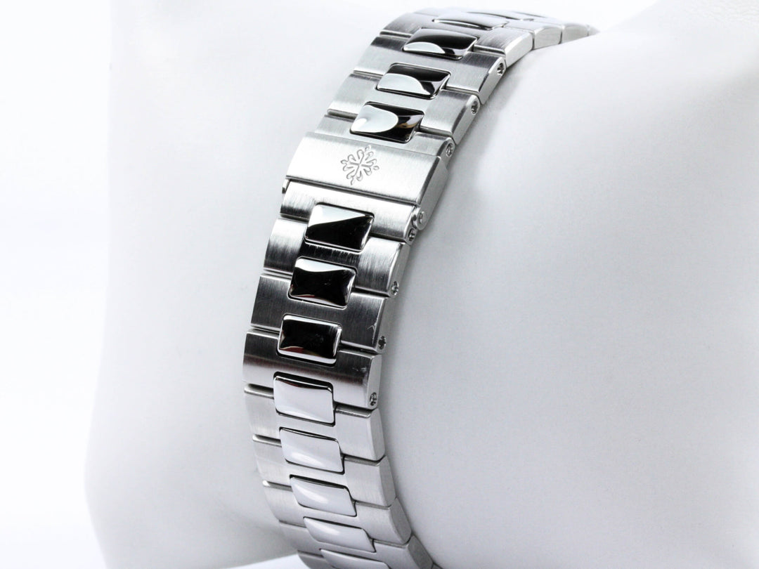 5980_Patek_Philippe_Nautilus_Chronograph_Stahl_7-scaled-1.jpg