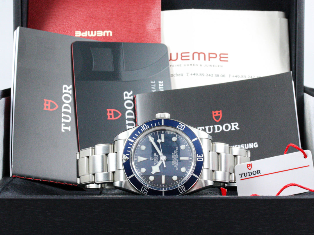 79030B_Tudor_Black_Bay_39_Blau_FSet_Wempe_0-scaled