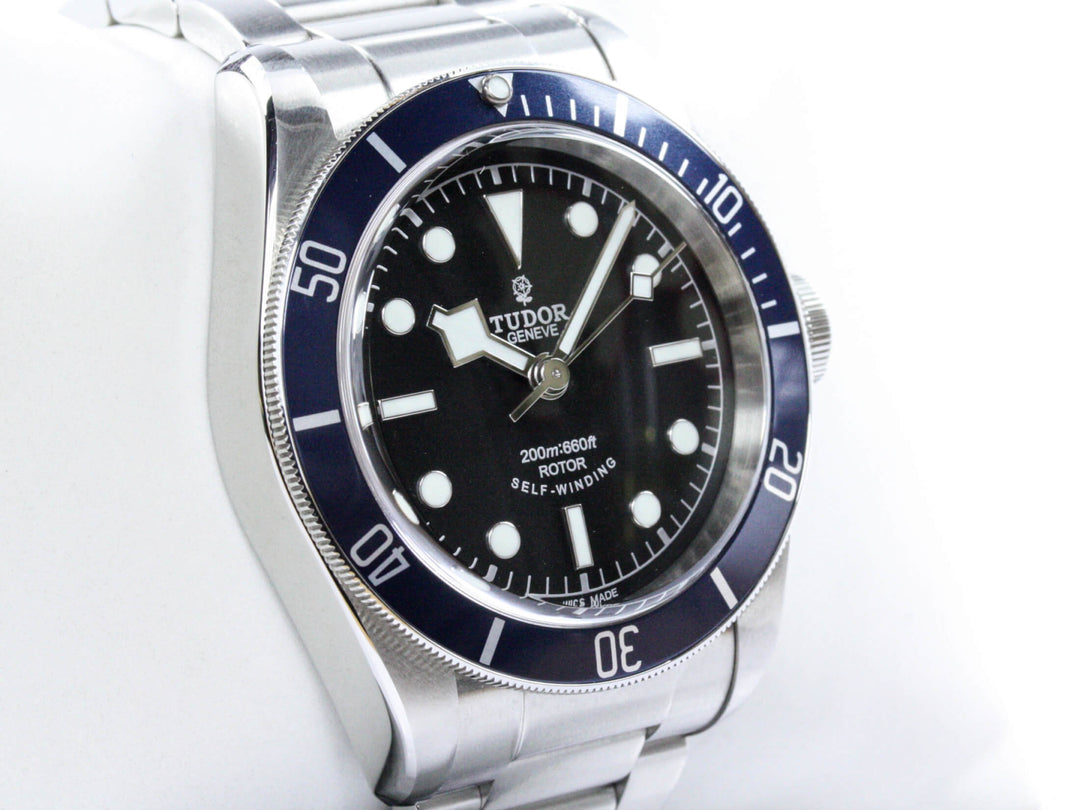 79220B_Tudor_Black_Bay_42_Blau_Schwarz_FSET_Wempe_3-scaled-1.jpg