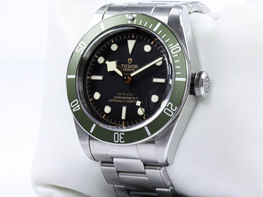 79230G_Tudor_Black_Bay_41_Gruen_Schwarz_Harrods_FSet_5-scaled-1.jpg