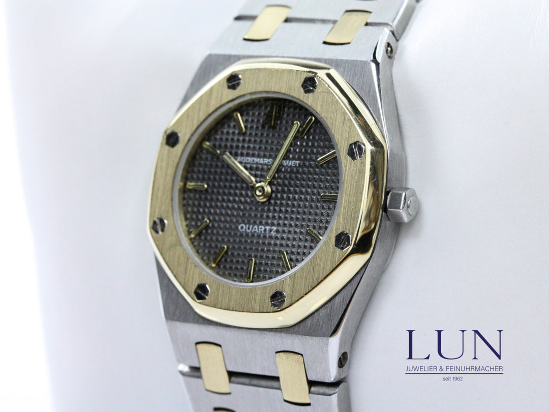 Audemars_Piguet_Royal_Oak_Stahl_Gold_18k_Quartz_2-scaled