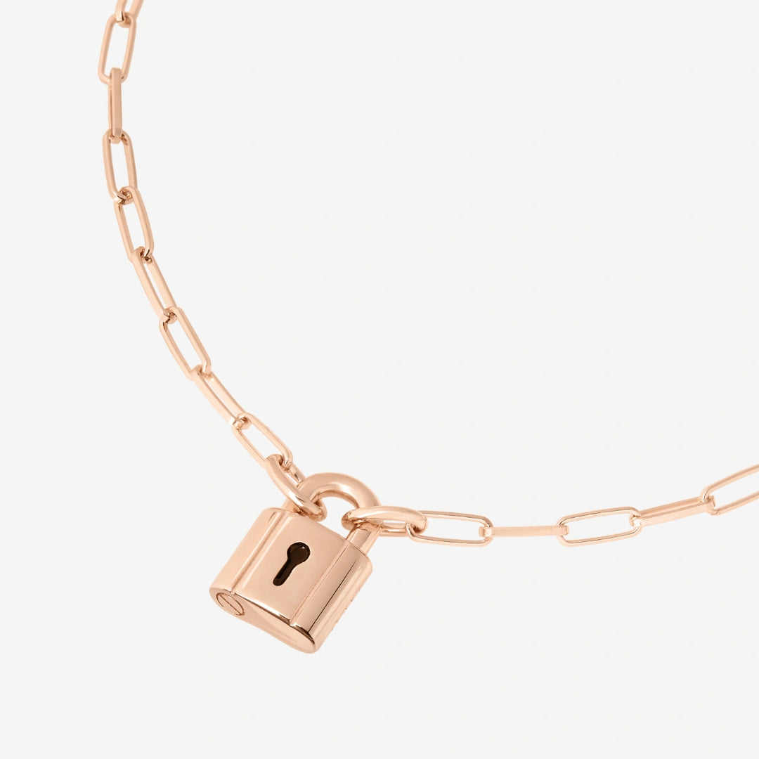 DCC2004_LOCKS_00RAG_020_Dodo_lock-necklace-18k-rose-gold-plated-silver-plaquette-18k-rose-gold-plated-silver
