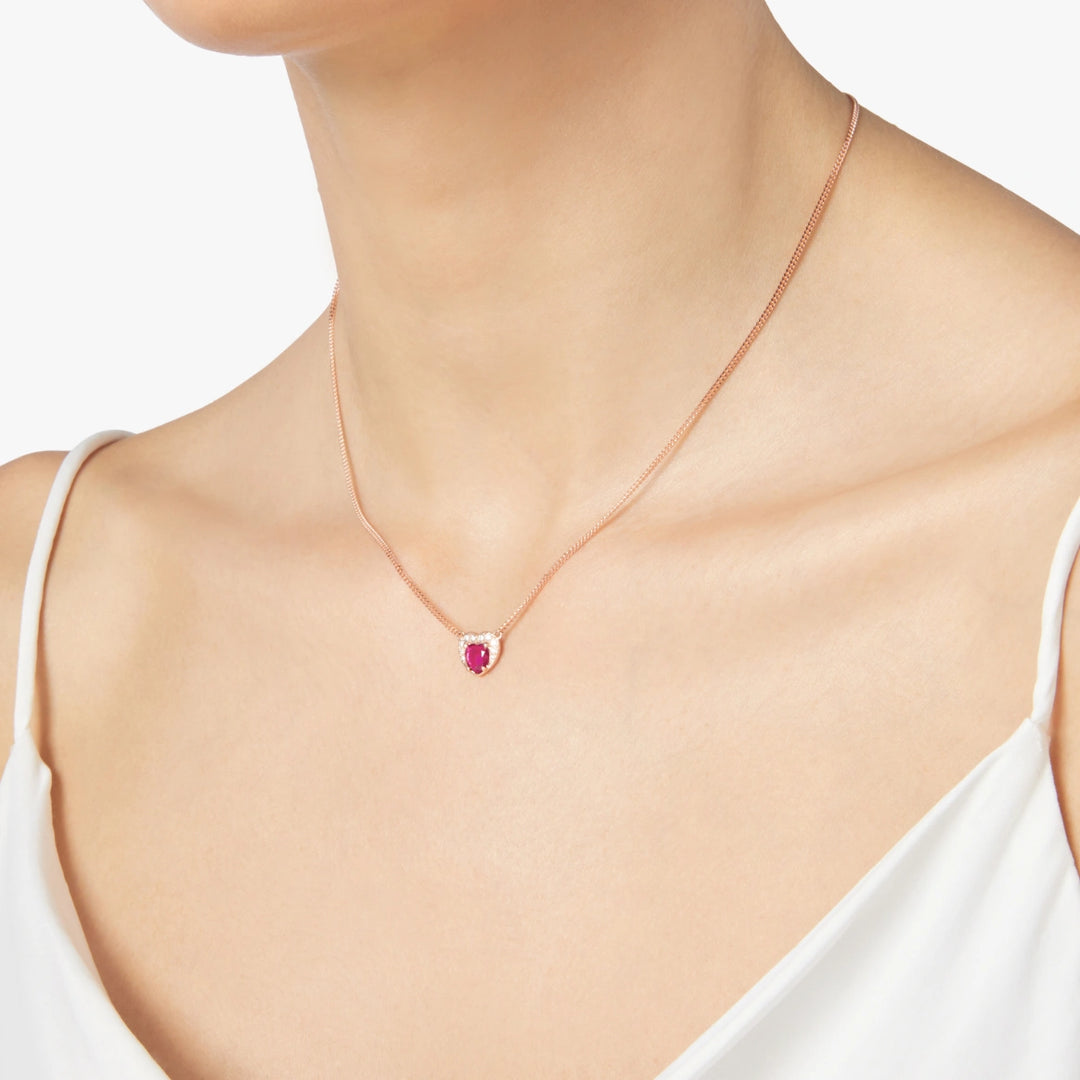 DCC3000_HEART_DSR9R_100_Dodo_heart-necklace-rose-gold-synthetic-ruby-white-diamonds