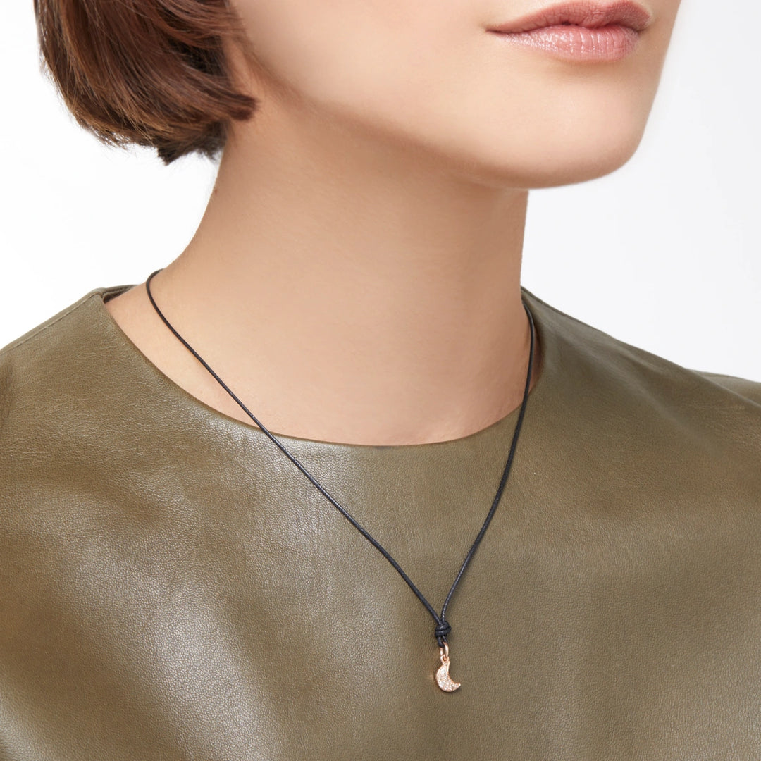 DMB7006_MOONS_DBR9R_100_Dodo_precious-moon-charm-9k-rose-gold-brown-diamonds
