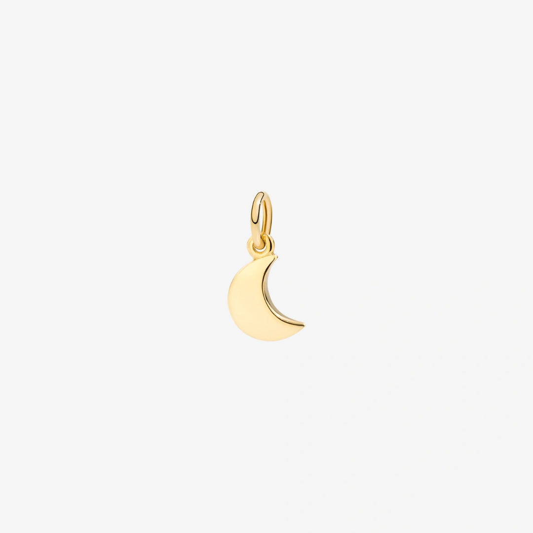 DMB9033_MOONS_000OG_010_Dodo_moon-charm-18k-yellow-gold
