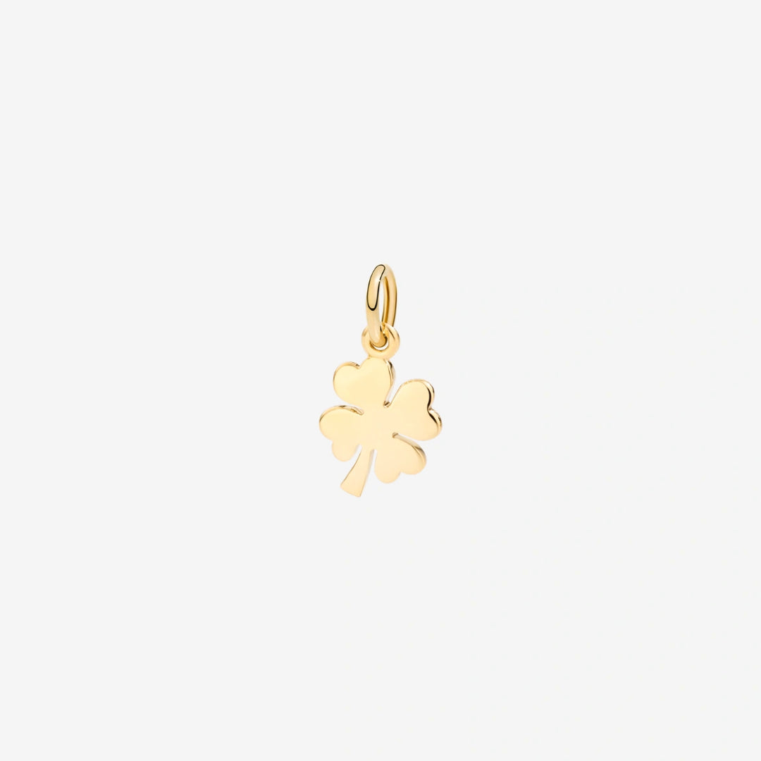 DMB9037_FOURS_000OG_010_Dodo_four-leaf-clover-charm-18k-yellow-gold