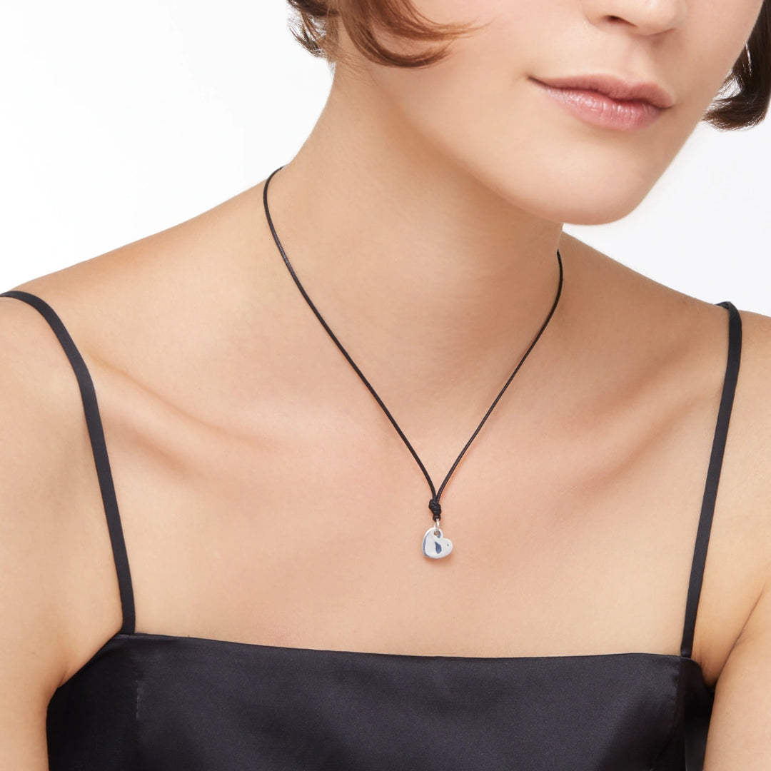 DMC0003_HEARL_000OB_100_Dodo_heart-charm-18k-white-gold