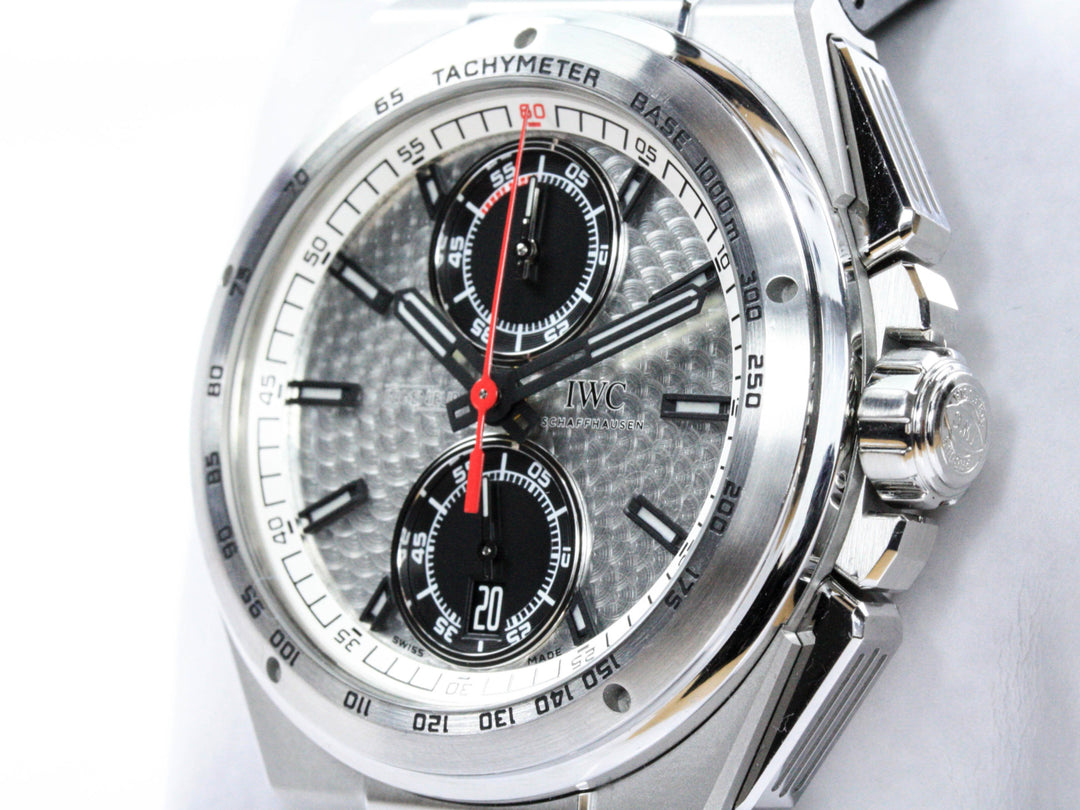 IW378505_IWC_Ingenieur_Chronograph_45mm_Silberpfel_Stahl_Hybrid_2-scaled