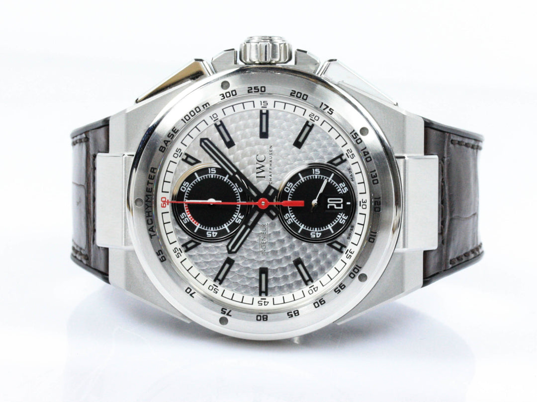 IW378505_IWC_Ingenieur_Chronograph_45mm_Silberpfel_Stahl_Hybrid_8-scaled