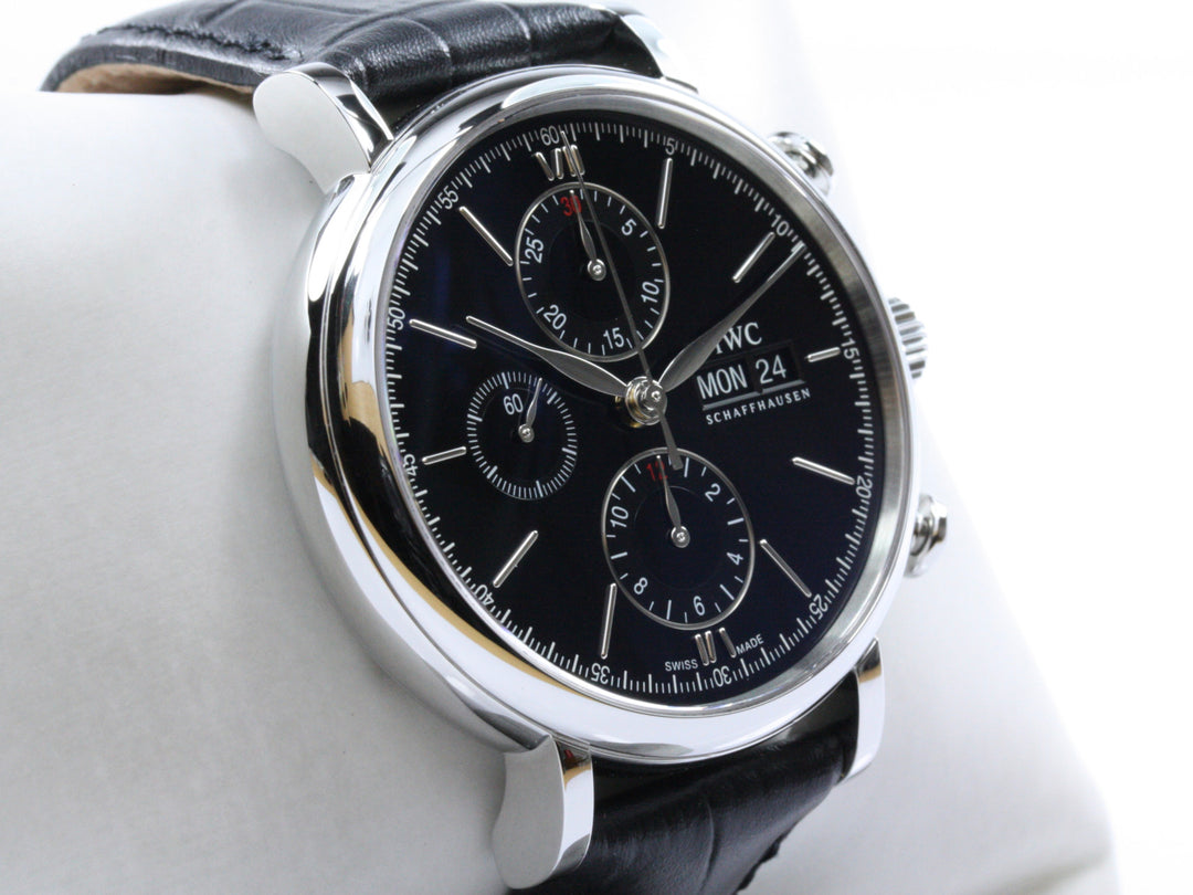 IW391008_IWC_Portofino_Chronograph_42mm_Black_Dial_Leder_2015_FSet_3-scaled