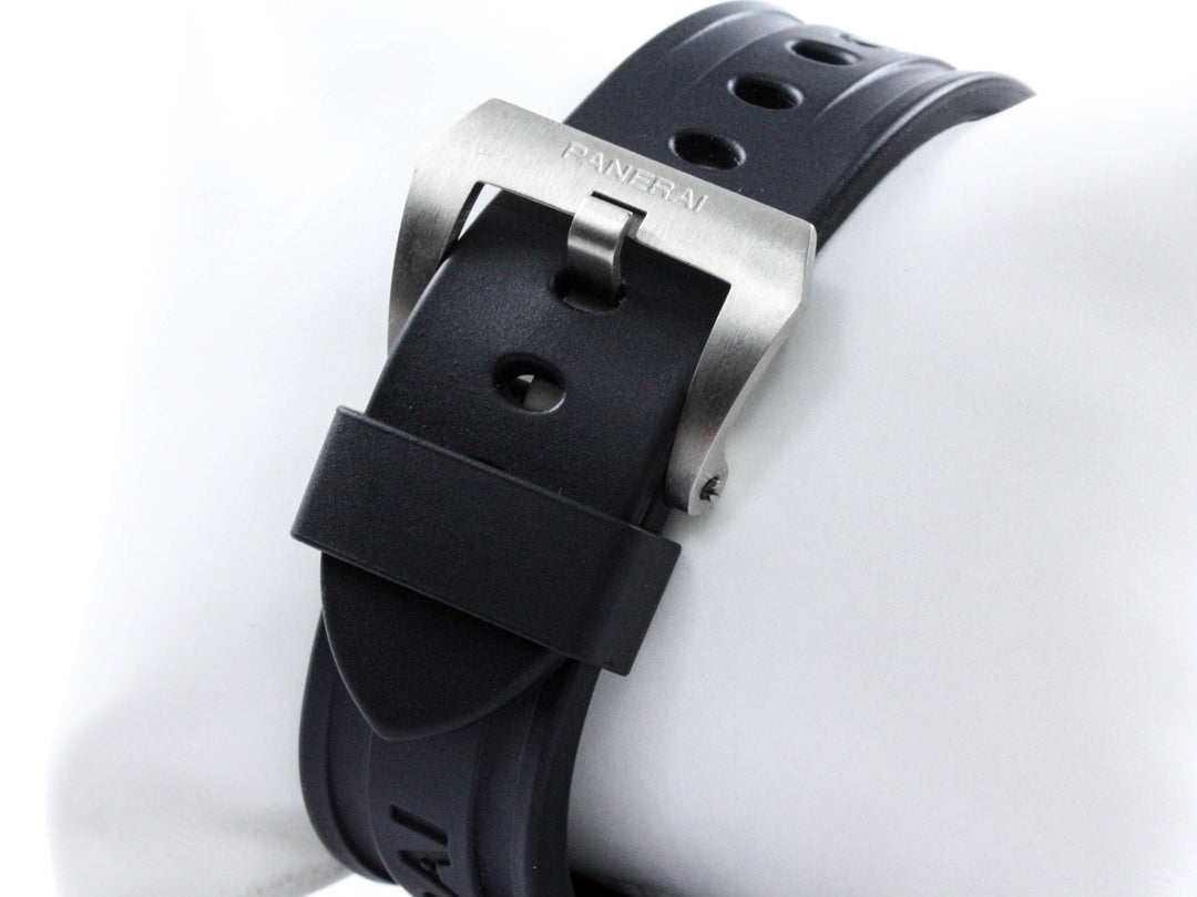 PAM00176_Panerai_Luminor_Titan_Kautschuk_FSet_7-scaled