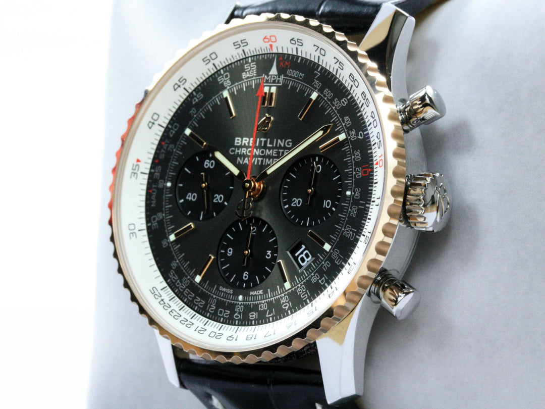 UB0121211F1P2_Breitling_Navtimer_Stahl_Rosegold_Leder_Fullset_2-scaled