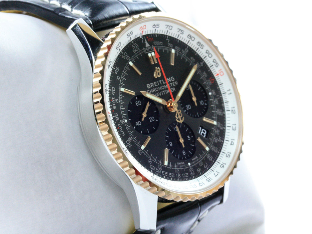 UB0121211F1P2_Breitling_Navtimer_Stahl_Rosegold_Leder_Fullset_3-scaled