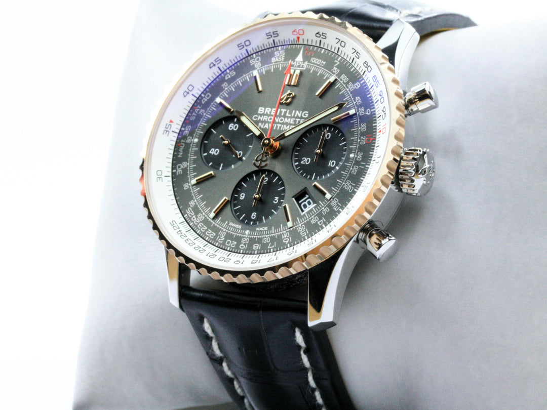 UB0121211F1P2_Breitling_Navtimer_Stahl_Rosegold_Leder_Fullset_5-scaled