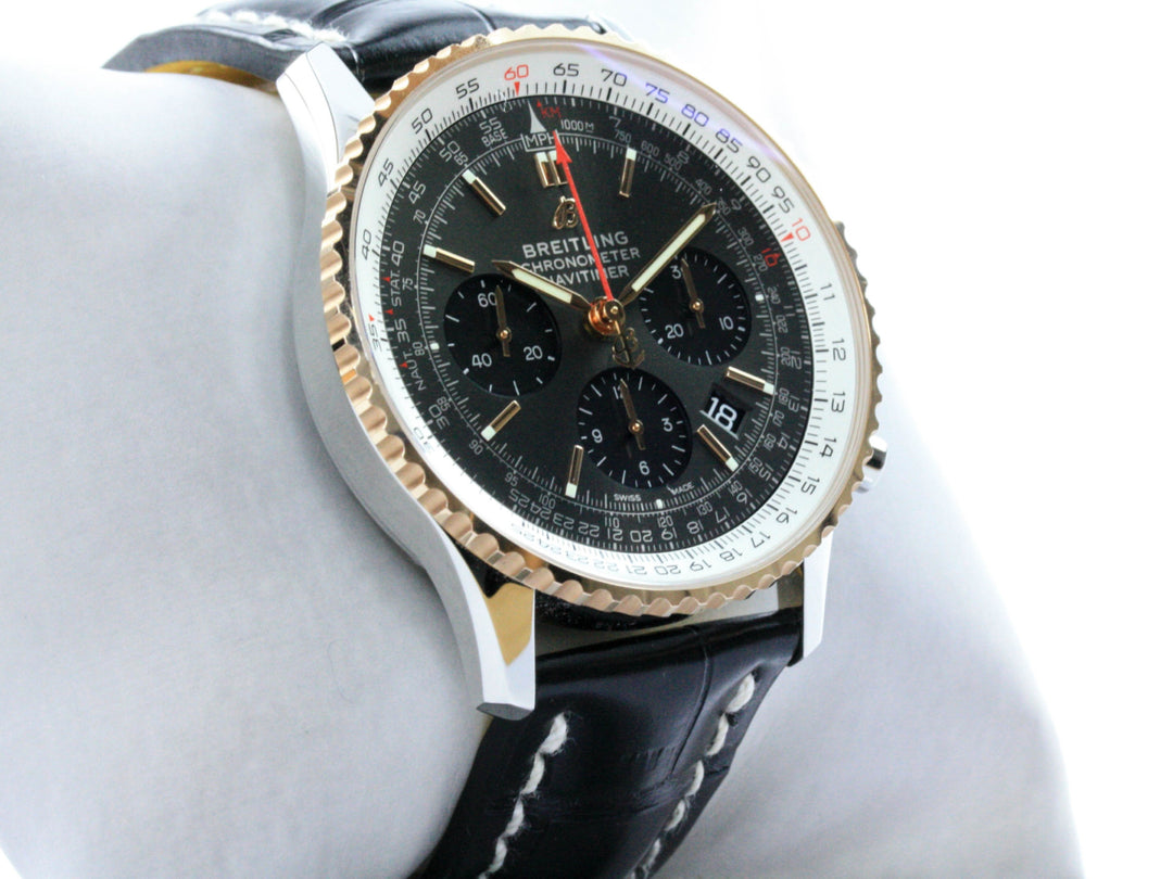 UB0121211F1P2_Breitling_Navtimer_Stahl_Rosegold_Leder_Fullset_6-scaled