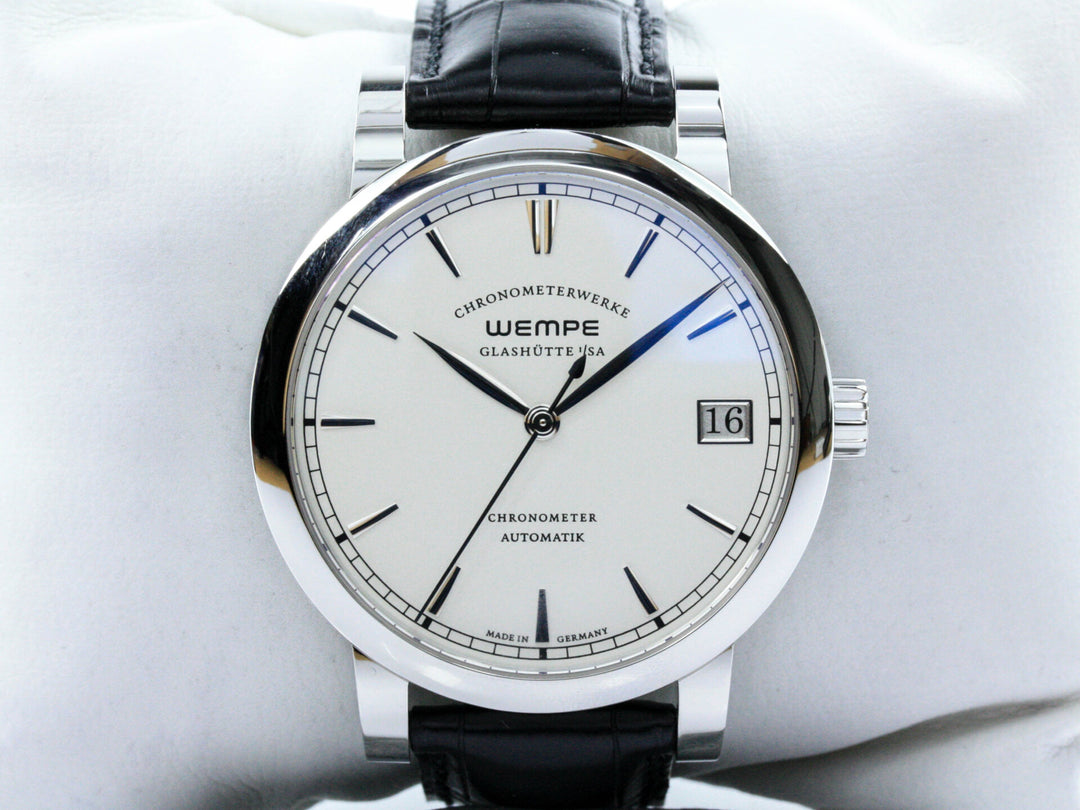 WG090002_Wempe_Chronometerwerke_Stahl_Leder_Serial_70XX_2023_FSet_1