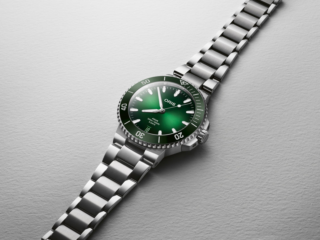 Oris Aquis Date Calibre 400 43,5mm 01 400 7790 4157 – Detailansicht