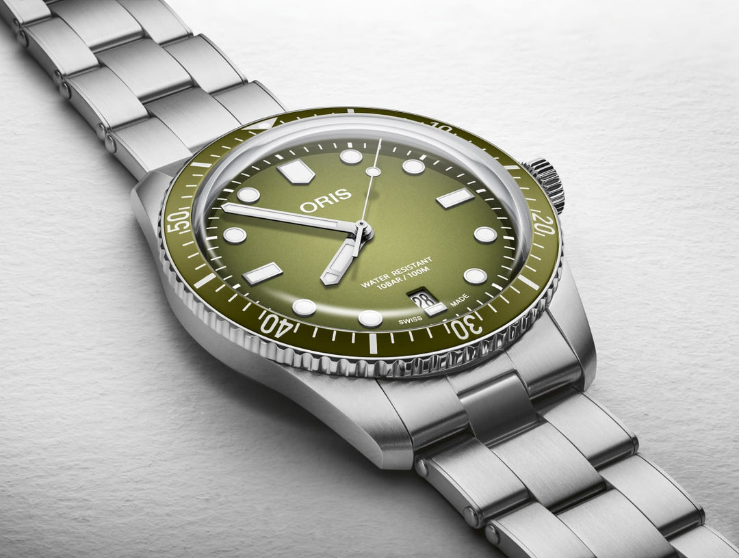 Oris Divers Sixty-Five Date 40mm 01 733 7707 4057 – Detailansicht