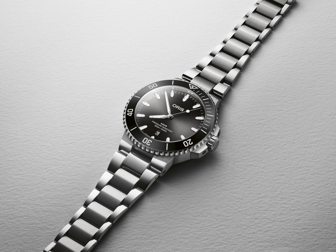 Oris Aquis Date 43,5mm 01 733 7789 4154 – Detailansicht