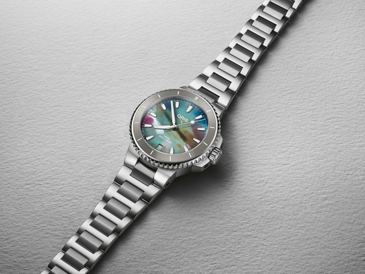 Oris Aquis Date Upcycle 36,5mm 01 733 7792 4150 – Detailansicht
