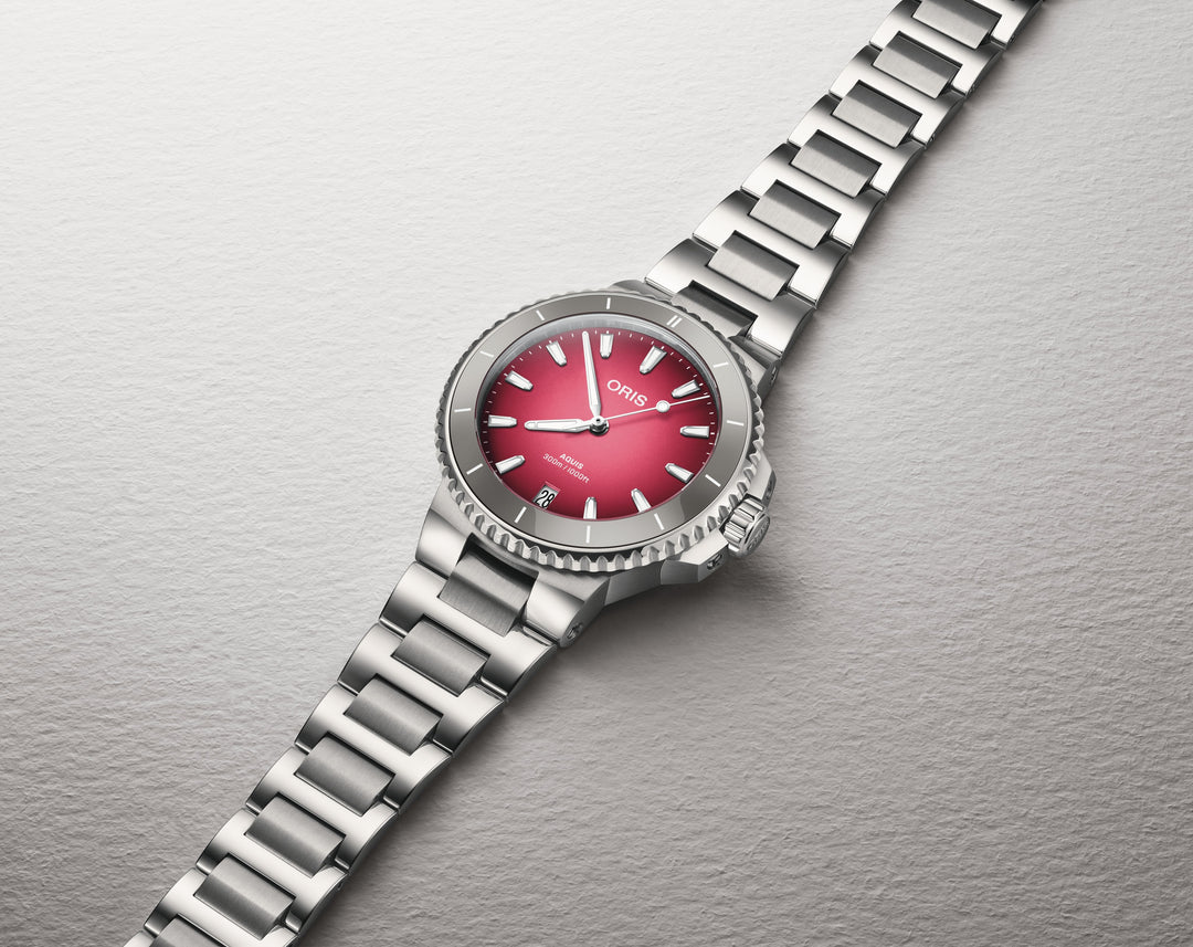 Oris Aquis Date Taste of Summer 36,5mm 01 733 7792 4158 – Detailansicht